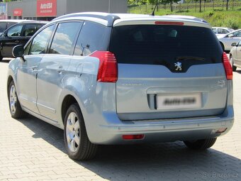 Peugeot 5008 1.6HDi , 84 kW nafta, 2012 - 4