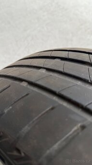Bridgestone Turanza T005 215/55 R17 94 W - 4X Letní pneu - 4