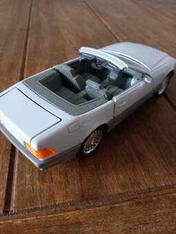 Model Mercedes-Benz Sl 500 R129 žehlička - 4