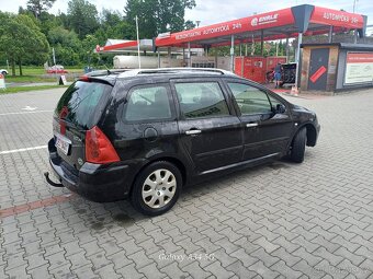 Pevgeot 307 - 4