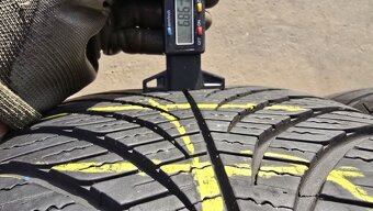 Celoroční pneu 235/50/18 Goodyear - 4