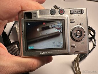 Casio EXILIM EX-Z50 - 4