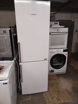 Prodám plně funkční digitální lednici zn. Bosch-180cm-DOVEZU - 4