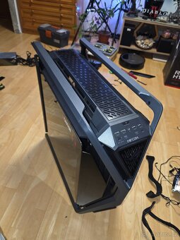 Asus ROG Hyperion - 4