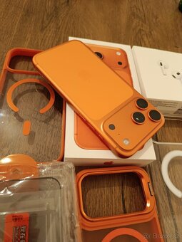 Apple iphone 17 Pro Max 256gb Oranžový - 4