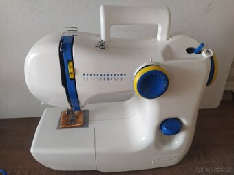 Šicí stroj z IKEA - 4
