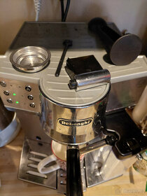 Espresso De'Longhi EC850 M nerez - 4