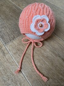 Ručně pletená dětská čepice 3-6 měs. různé barvy - 4