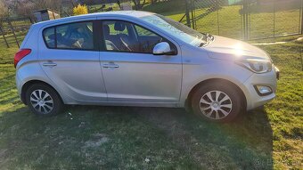 Hyundai i20 1.2 LPG 63kW rv.2013 NOVÁ STK - 4