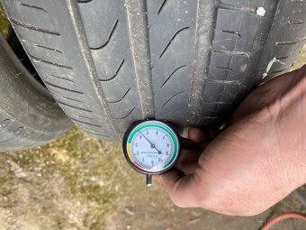 Pneu 225/50 R17 - 4