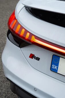 Audi E-tron GT RS - 4
