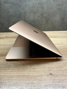 MacBook Air 13" M1 – 512 GB SSD,16 GB RAM – velmi pěkný sta - 4
