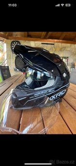 Přilba moto - 4