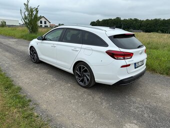 Hyundai i30 N-Line 1,5 T-GDI MHEV DCT 117kW - 4