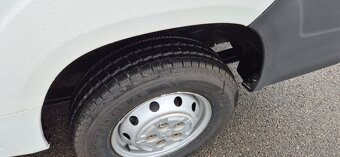 Dodávka s motorem IVECO 3,0 - pouze 128.000 - 4