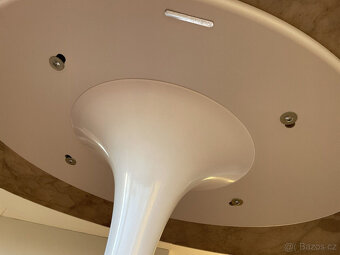 Jídelní stůl Saarinen Tulip Oval - 4