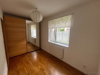 Pronájem bytu 3+kk 55m² vč. zahrady 110m² a park. stání - 4