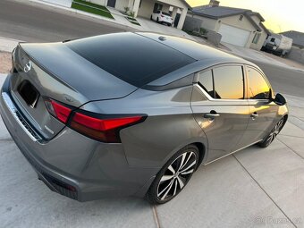 2022 Nissan Altima Sr - 4