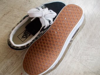 NÁDHERNÉ KOŽENE BOTY VANS V.39 100%STAV - 4