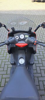 Gilera Nexus 500 - 4