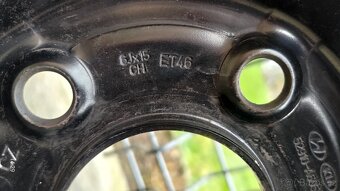 Zimní pneu 195/65/R15 na originálních discích Kia/Hyundai - 4
