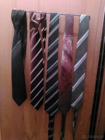Prodám šátky a šály dámské a zimní šály pánské, kravaty - 4