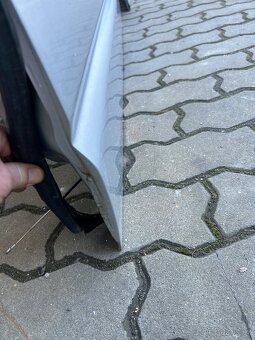 LEVÉ POSUVNÉ DVEŘE VW MULTIVAN T5 - 4