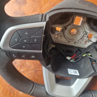 Iveco Daily- multifunkční volant-originál - nový - 4