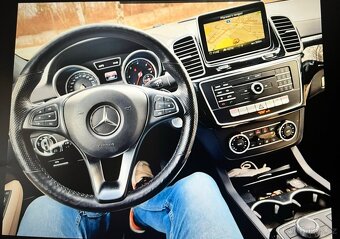 Mercedes-Benz GLE 190KW Panoráma - 4