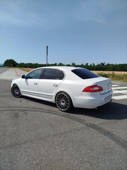 Škoda Superb 2.0 Tsi - 4