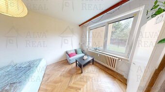 Dlouhodobý pronájem bytu 2+1 60 m² se spíží a šatnou, ul.... - 4