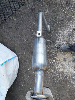 Výfuk střední díl na Suzuki Swift - 4