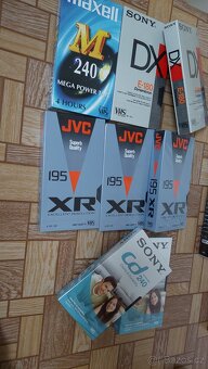 8 x vhs kazety - 4