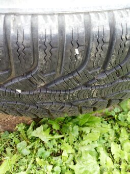 Zimní pneumatiky s ráfky 175/70/R14 - 4