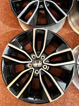 5x114,3 R18 Originál alu Honda H-RV - stav nových - 4