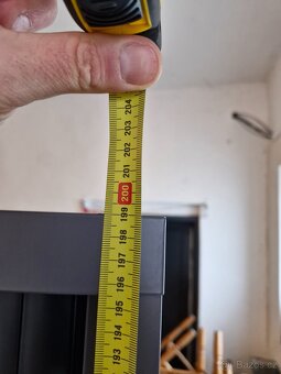 Kovová skříň s roletovými dveřmi - 4