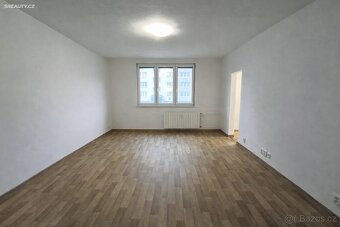 Pronájem prostorného a světlého bytu 4+1, 76 m² - 4