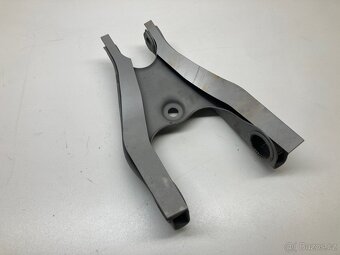 Výztuhy náprav Škoda 100 — Rapid - 4