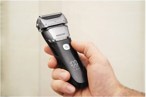 Planžetový holící strojek - 4