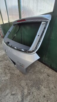 Skoda Fabia 2 zadni vrata combi rok 2009 - 4