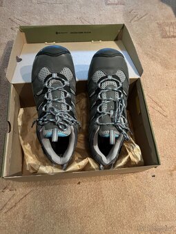 Keen vel. 40,5 - 4