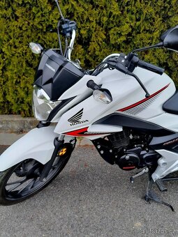Honda CB 125F - 4