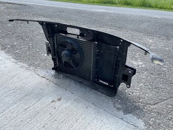 Prodám chladičovou stěnu Fabia II - 4
