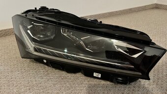 pravý LED světlomet pro Škoda Superb IV - 4