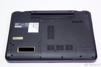 Pracovní Notebook Lifebook AH531 - 4