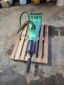 Hydraulické kladivo Montabert sc22 - 4