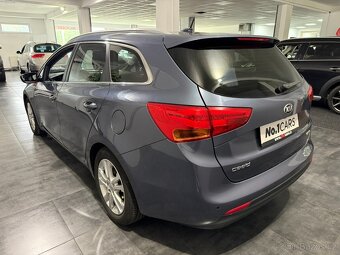 Kia Cee´d 1,6 CRDI EXCLUSIVE KAMERA - 4