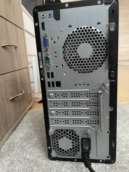 Kancelářský PC HP Pro 300 G6 – i5, SSD, Windows – připravený - 4