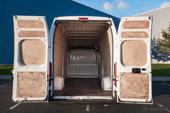 K pronájmu dodávka Peugeot Boxer L4H3 Maxi - 4