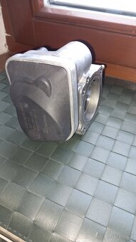 Škrtící klapka - Renault - 4